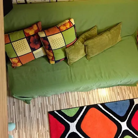 Voeroesmarty Ter شقة