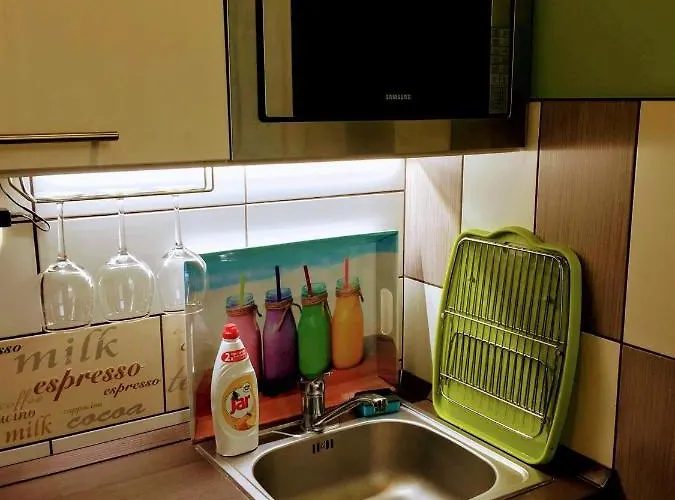 Voeroesmarty Ter Apartmán